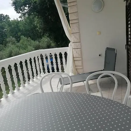Apartment Angelina 70m From The Beach, Free Parking Novigrad (Istria)
