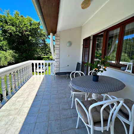 Angelina 70m From The Beach, Free Parking Apartment